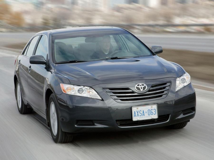  Toyota Camry LE 2006 года  (фото 2 из 13)